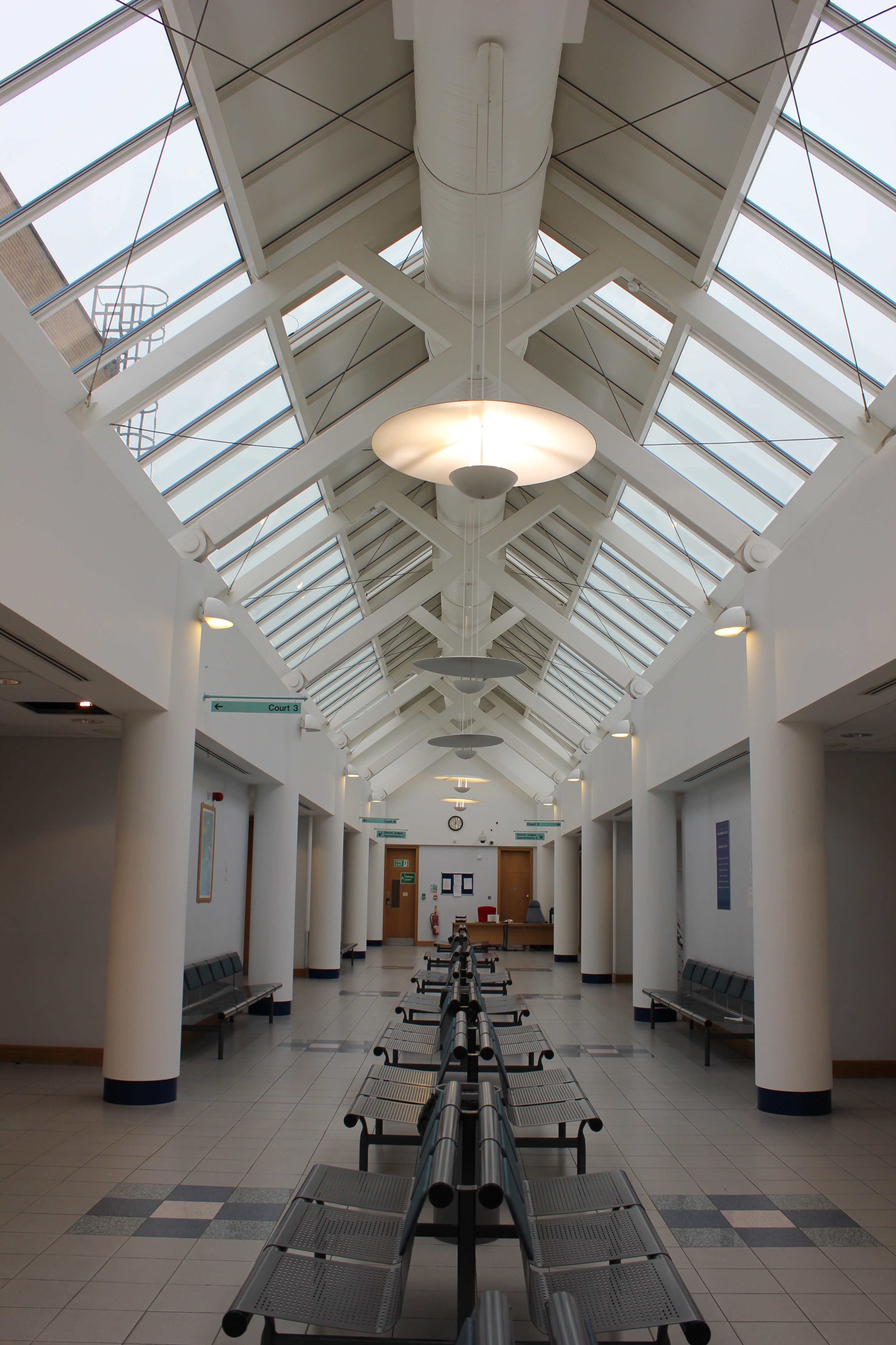 Basildon Courts 032